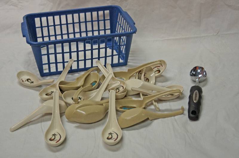 lot 5428 image: Lot of Asian Soup Spoons and A Scoop - See Photos