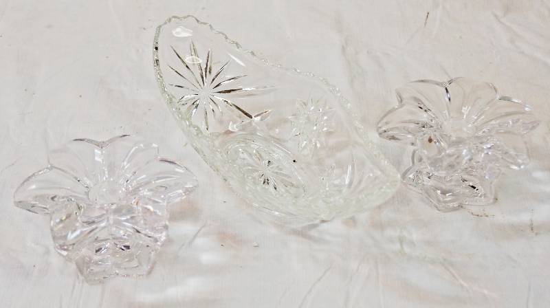 lot 5169 image: Pretty Glassware - 2 Floral Taper Candle Holders and an Oval Dish - Crystal
