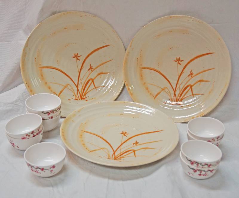 lot 5170 image: Lot of Asian Design Dishes - Melamine Ware