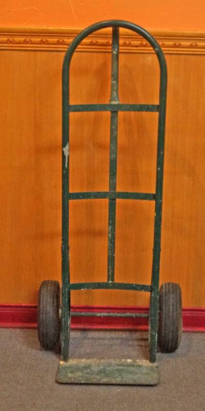 lot 5060 image: Green Dolly Hand Truck - flat tires
