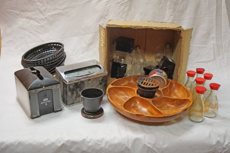 lot 5072 image: Lot of Restaurant Stuff - Baskets, Napkin Dispensers, Soy Sauce Bottles, Wood Tray w warmer and more See pics