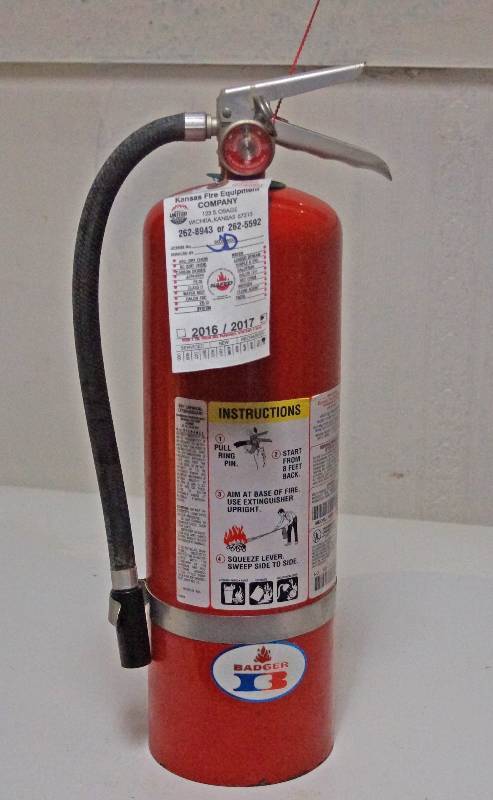 lot 5034 image: Fire Extinguisher - Badger