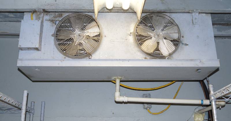 lot 5047 image: Refrigeration Unit for Walk-In Refrigerator - Condenser, Fan Unit and Timer - See Photos and Video