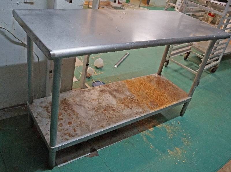 lot 5055 image: Stainless Steel Restaurant Table 5ft x 2ft x 3ft tall