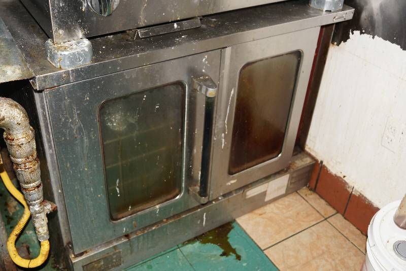 lot 5058 image: Commercial Oven - Natural Gas