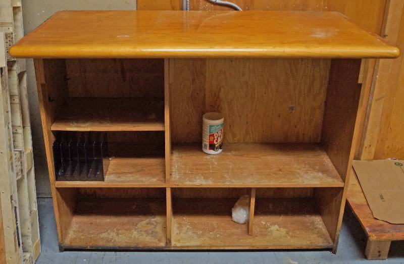 lot 5185 image: Wooden Shelf w Counter Top - see photos for measurements