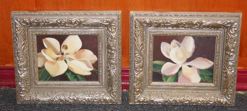 lot 5146 image: Lot of 2 Decorative Floral Print in nice frames Each approx 16 wide x  14.5 tall