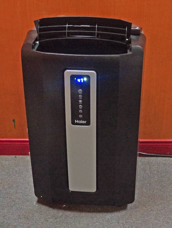 lot 5140 image: Haier Portable Air Conditioner - Blows Cold and Compressor Kicks On w remote