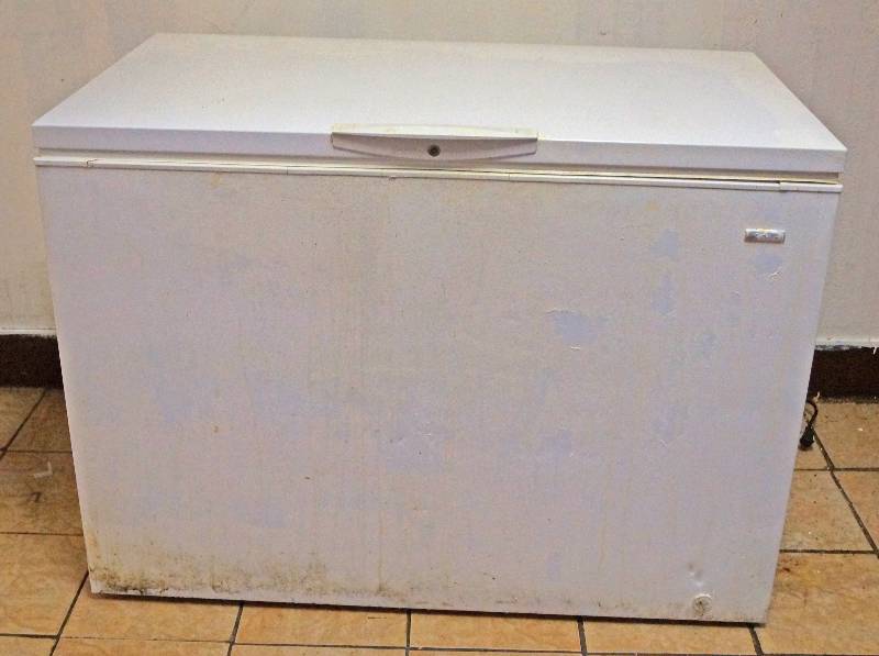lot 5160 image: Chest Type Freezer - Untested