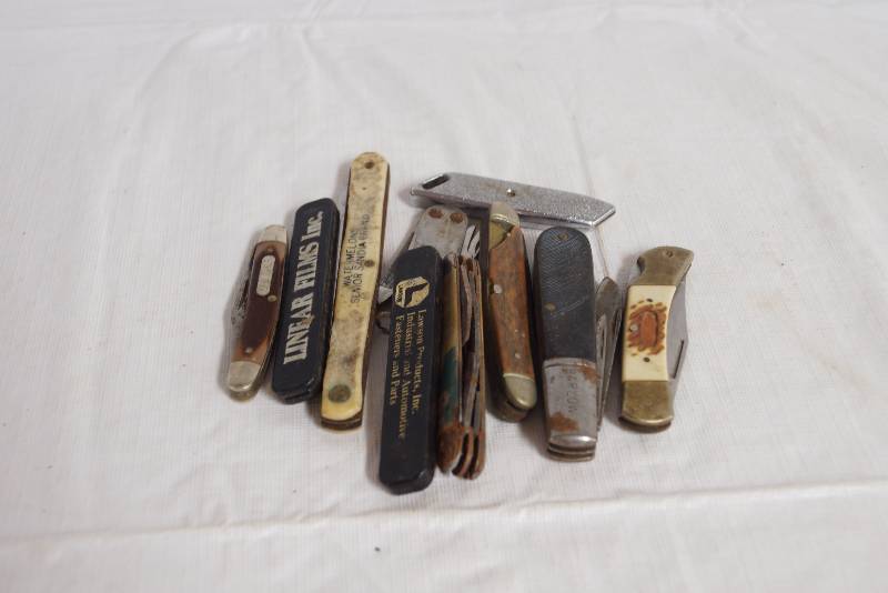 lot 1029 image: Lot of 9 Pocket knives