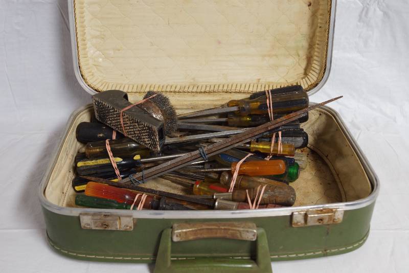 lot 1007 image: Lot of Hand Tools - See pics - Lots of stuff in this one
