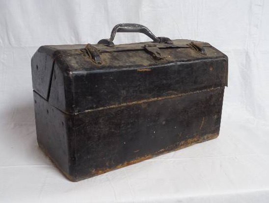 lot 1012 image: Metal ToolTackle Box - see pics