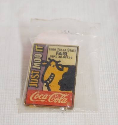 lot 1141 image: 1999 Tulsa State Fair Pin - JUST MOO IT - Collectable