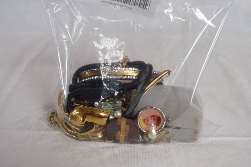 lot 2416 image: Assortment of Ladies Jewelry- Earrings, Bracelets, and MORE