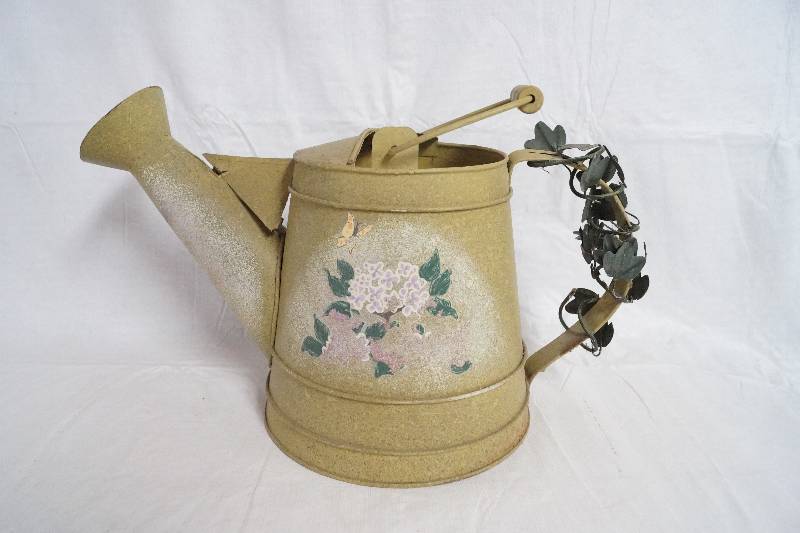 lot 9305 image: Really Nice Metal Watering Can