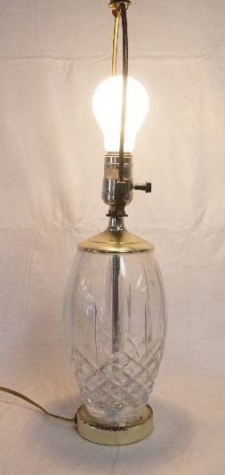 lot 99305 image: Nice Brass and Crystal Like Lamp