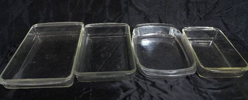 lot 9309 image: Set of 4 Glass Baking Dishes