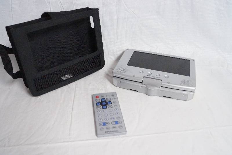 lot 99321 image: 7 Polaroid DVD Player with Screen & Remote in Box