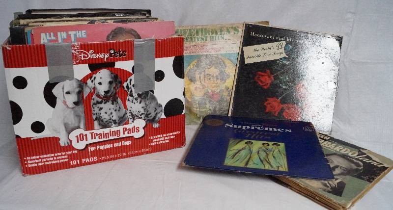 lot 9349 image: Lot of Vinyl Records- The Supremes, Beethovens Greatest Hits, and MORE