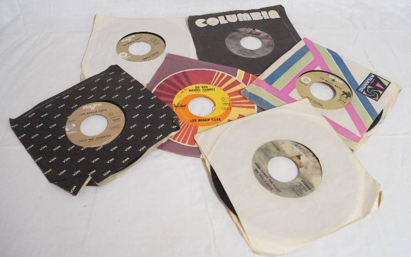 lot 9355 image: Lot of 5 Beach Boys Vinyl 45 Records- Very Cool Find