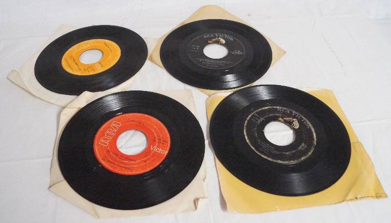 lot 9356 image: Lot of 4 Elvis Presley Vinyl 45 Records- Very Cool See Photos for Song Titles