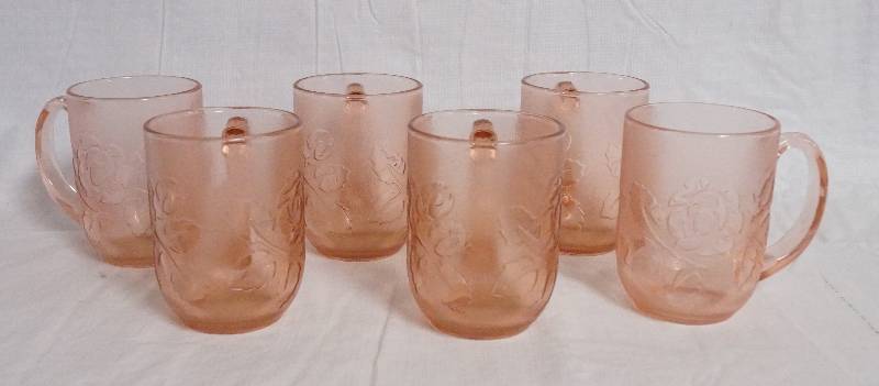 lot 9385 image: Set of 6 Pink Depression Glass Cups- Beautiful Rose Design