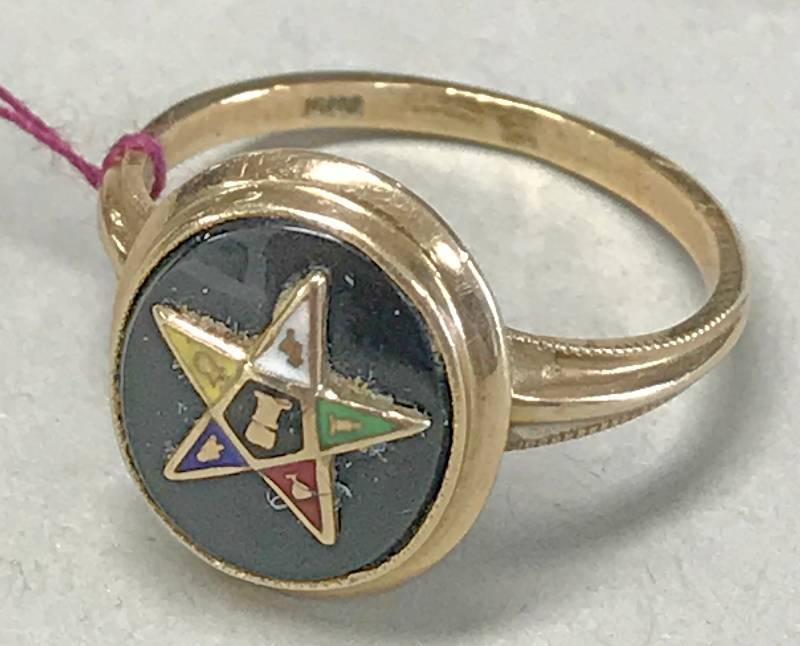 lot 0996 image: Ladies Gold Ring - Eastern Star Masonic - See stamp inside band 10K - 2.98gr - Collectible Size 7