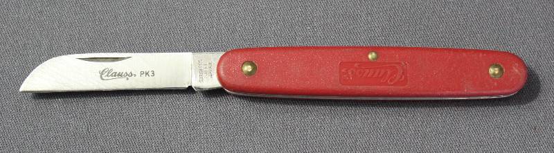 lot 9025 image: Vintage Clauss PK3 Stainless Steel Folding Pocket Knife Blade USA w Red Handle.