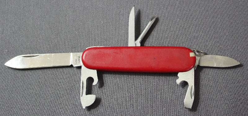 lot 9054 image: 3.5 Red Folding Multi-Tool Pocket Knife with Key Ring.