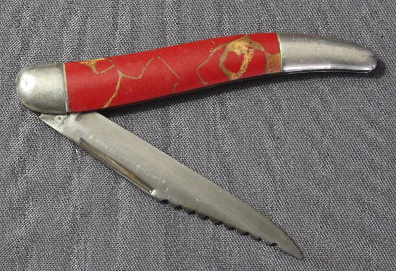Vintage Red Colonial 4.5 Folding Pocket Knife. Providence RI