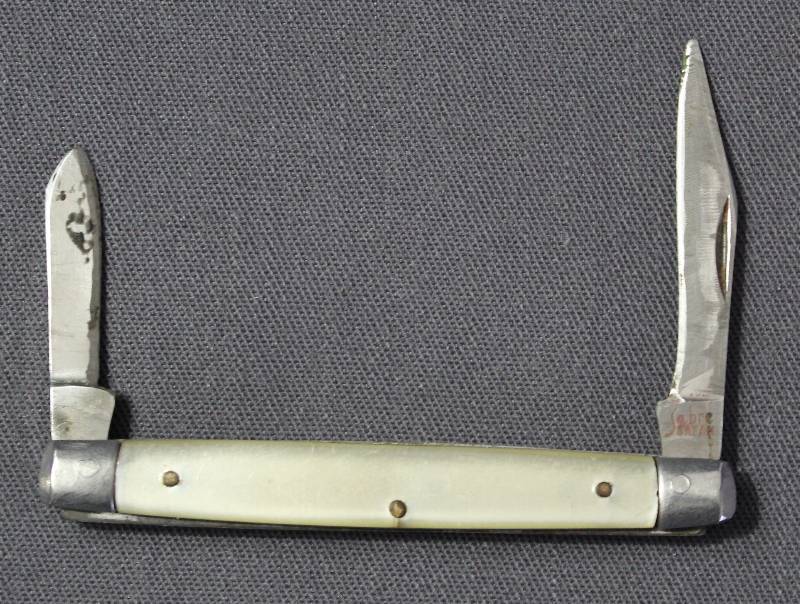 lot 9081 image: Vintage Sabre Folding Multi-Blade Pocket Knife. Japan