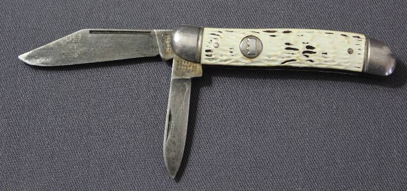 lot 9100 image: Vintage 3 Imperial White Folding Multi-Blade Pocket Knife. Prov. RI USA.