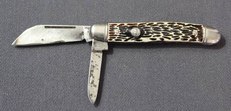 lot 9104 image: Vintage 3 Imperial Folding Multi-Blade Pocket Knife. Prov. RI USA.
