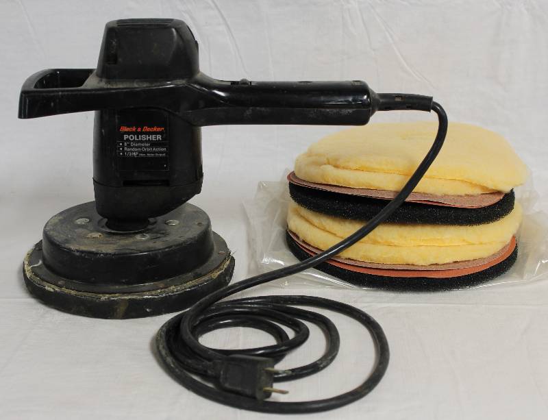 lot 9174 image: Black & Decker Polisher - 8 Diameter, Random Orbit, w 2 sets of attachments