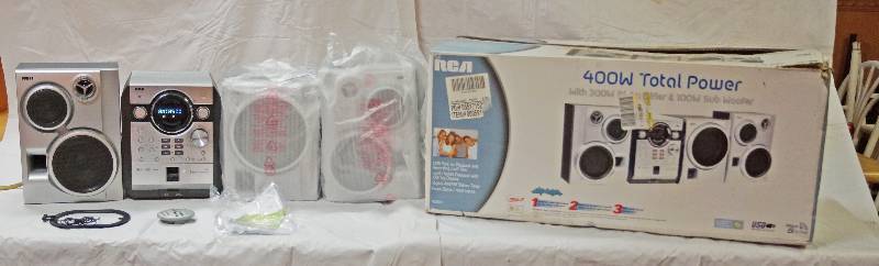 lot 5449 image: RCA 400 Watt Stereo System with Sub Woofer & Remote