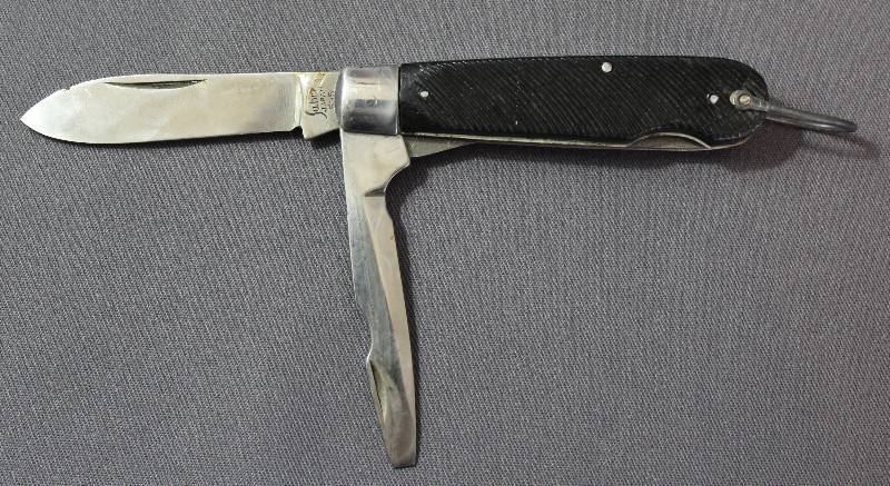 Vintage 3.75 Sabre Japan 635 Multi-Tool Locking Folding Pocket Knife., Collector's Auction - NEW Fishing Reels, Knives, Ammo and more! Towanda, KS  **All bids start at $1.00**