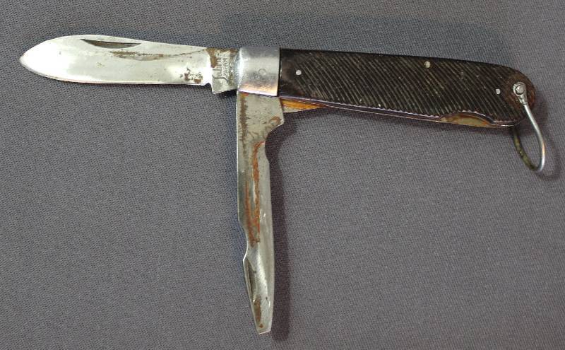 lot 9090 image: Vintage 3.75 Sabre Japan 635 Multi-Tool Locking Folding Pocket Knife.