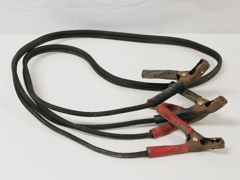 lot 9191 image: Old Jumper Cables - Great Decoration for any garage