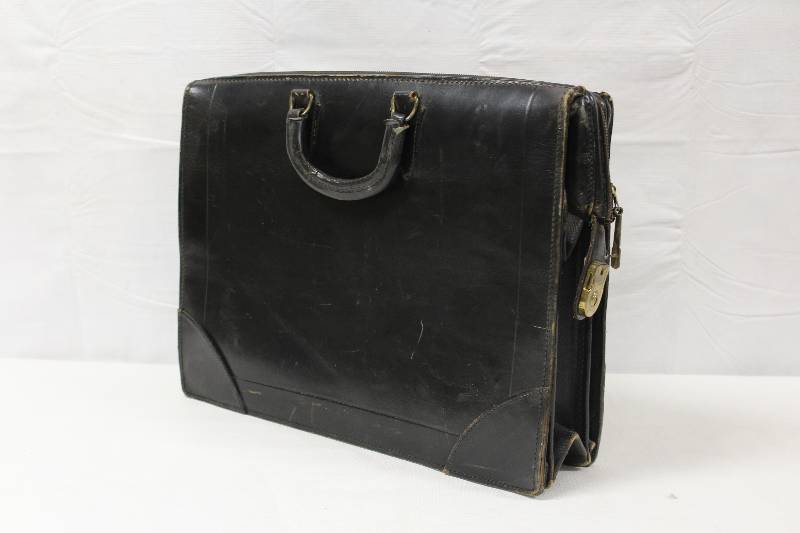 lot 9200 image: Vintage Tall 18 Leather Briefcase with Locking Zipper - No Key.