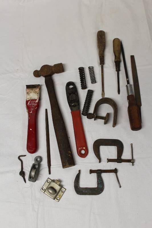 lot 9211 image: Lot of Various Old Hand Tools - Hammer, Clamps, Filer & More