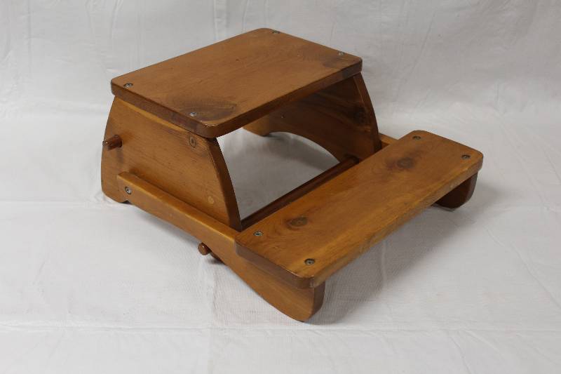 lot 9218 image: Child Step Stool and Chair Combo - Beautiful Wood Finish
