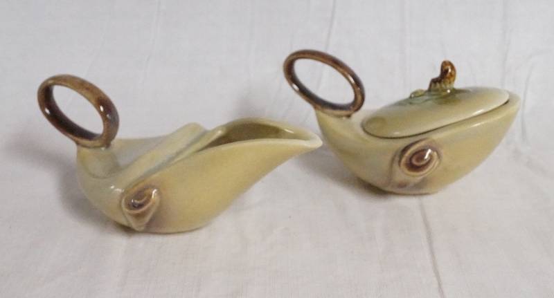 lot 9547 image: Vintage Hull Pottery Set - Creamer and Sugar - Parchment & Pine style - Nice Pinecone