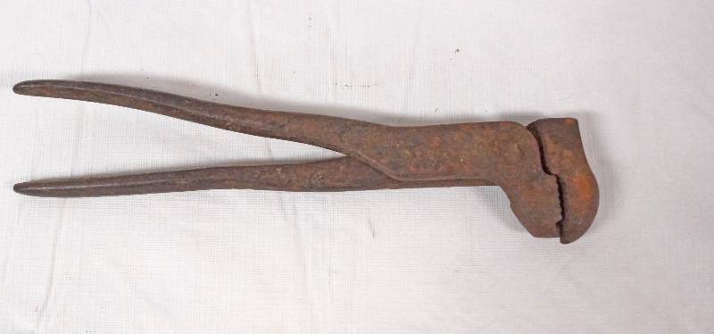 lot 9551 image: Vintage Tool - Pliers