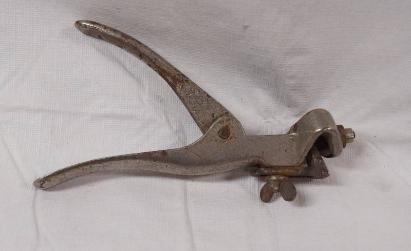 lot 9553 image: Unique Hand Tool - see pics