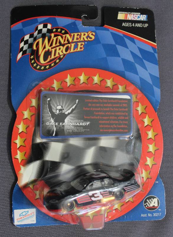 lot 9457 image: Winners Circle Dale Earnhardt Die Cast Stock Car, NEW in package. No. 21600