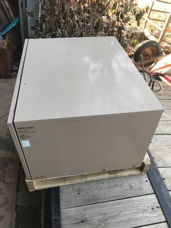 lot 4185 image: Commercial Ice Maker - Manitowoc Series 200 m#JD0203W - R-404A - 115v -