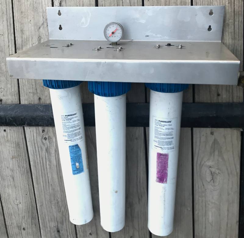 lot 4197 image: PFS Puremark Pro Series Food Service WATER FILTER with Gauge