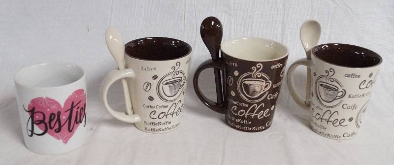 lot 9330 image: Lot of 4 Coffee Mugs - Home Essentials - Natural Life