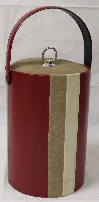 lot 9260 image: Georges Briard 11 Leather Ice Bucket with Lid and Handle.