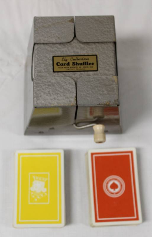 lot 9262 image: Vintage Ely Culbertson Card Shuffler - Made in Denver Colo